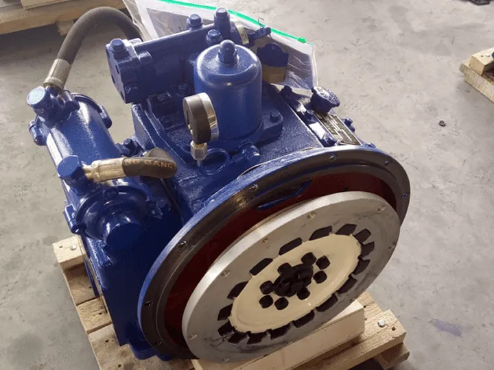 MB170 marine transmission assembly