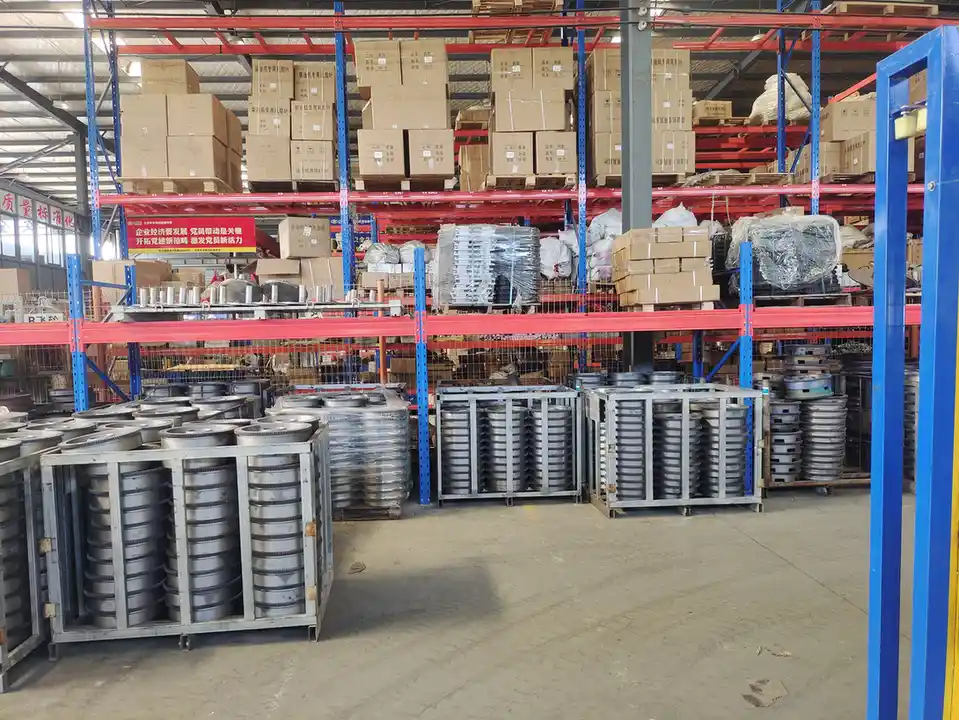 Air filter components arranged on storage racks